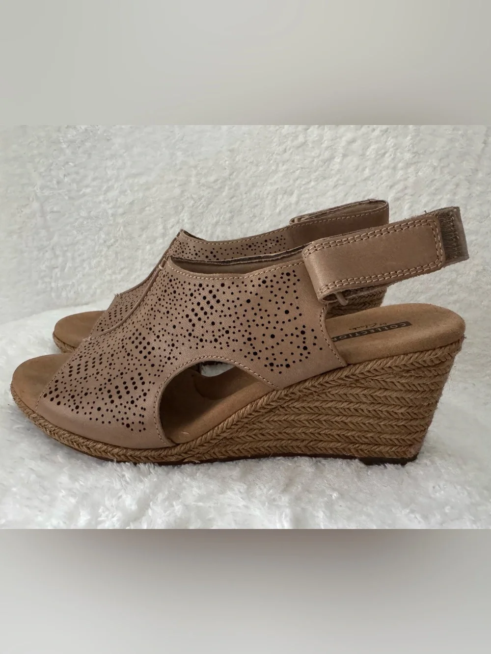 Clarks Lafley Rosen women’s tan Sand leather wedge heel sandals size 7.5M